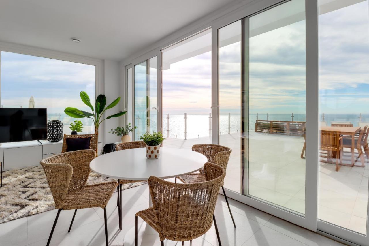 Bayview Hills, Luxury 2 Bedroom Apartment ตอร์ร็อกซ์ ภายนอก รูปภาพ