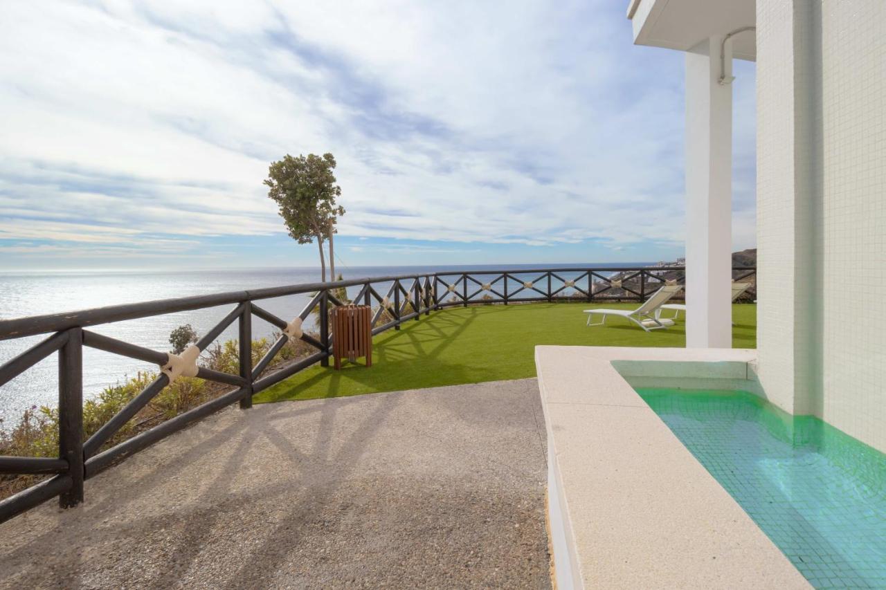 Bayview Hills, Luxury 2 Bedroom Apartment ตอร์ร็อกซ์ ภายนอก รูปภาพ